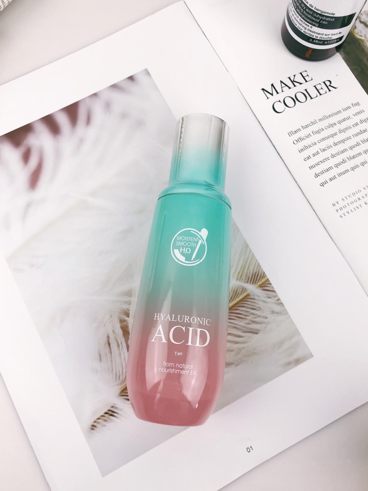 Skincare product set: Hyaluronic acid moisturizing facial care